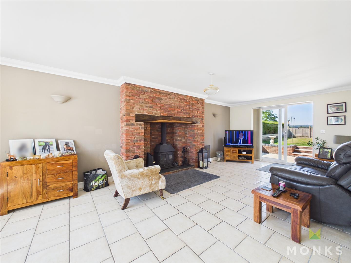 Dogberry Rhewl, Oswestry, SY10 7AS For Sale